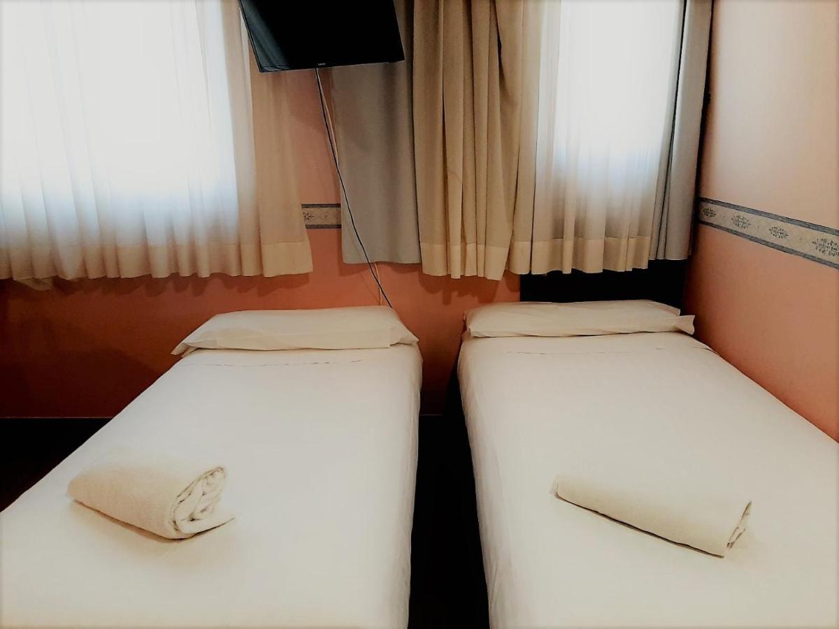 סלאמנקה Hosteria Sara By Gaiarooms מראה חיצוני תמונה