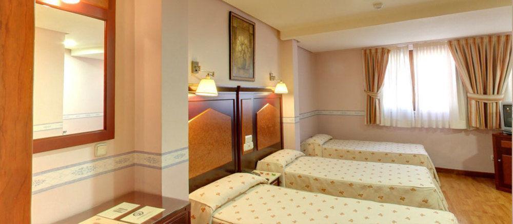 סלאמנקה Hosteria Sara By Gaiarooms מראה חיצוני תמונה