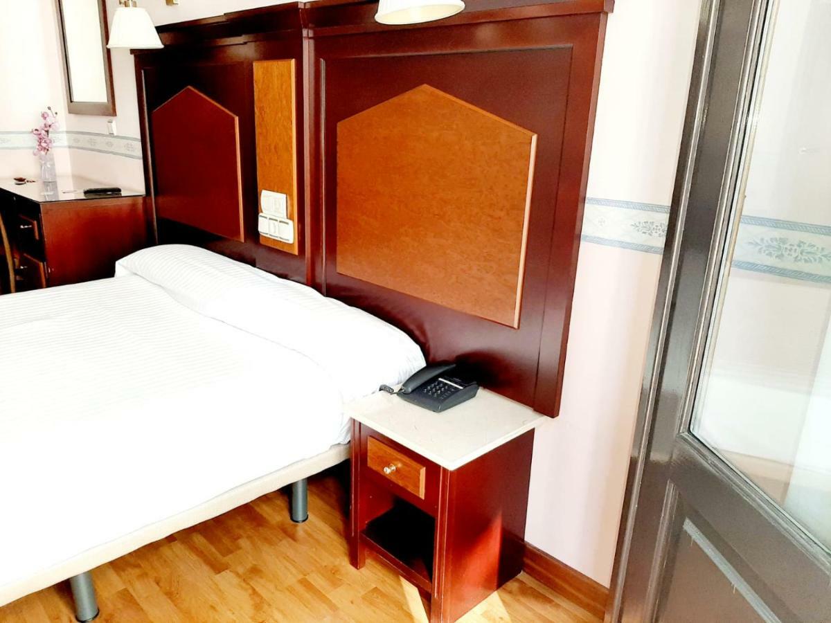 סלאמנקה Hosteria Sara By Gaiarooms מראה חיצוני תמונה